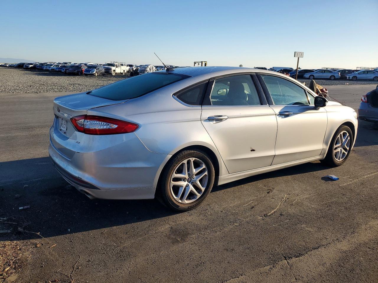 2016 Ford Fusion Se - Фото 3