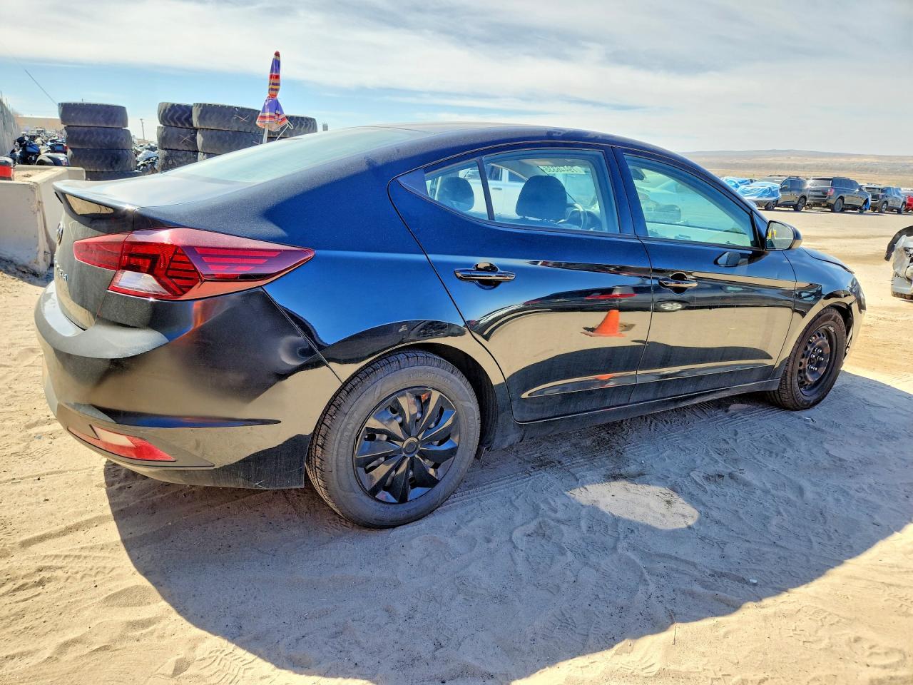 2020 Hyundai Elantra Se - Фото 3