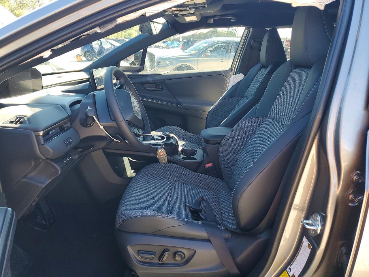 2026 Toyota Bz Xle Plus - Фото 7