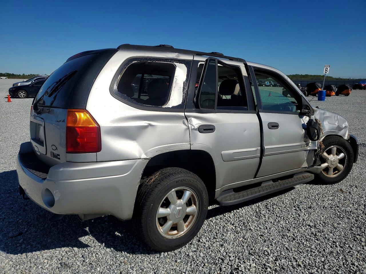 2005 GMC Envoy - Фото 3