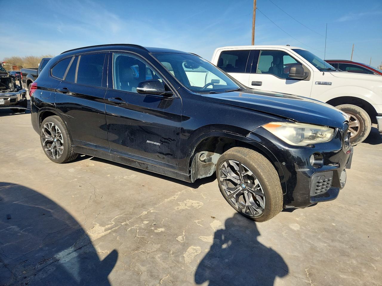2017 BMW X1 xDrive28I - Фото 4