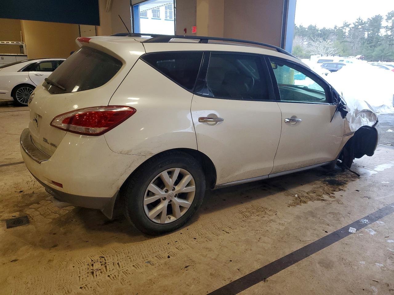 2013 Nissan Murano S - Фото 3