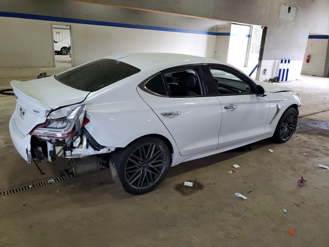 2019 Genesis G70 3.3T Advanced - Фото 3