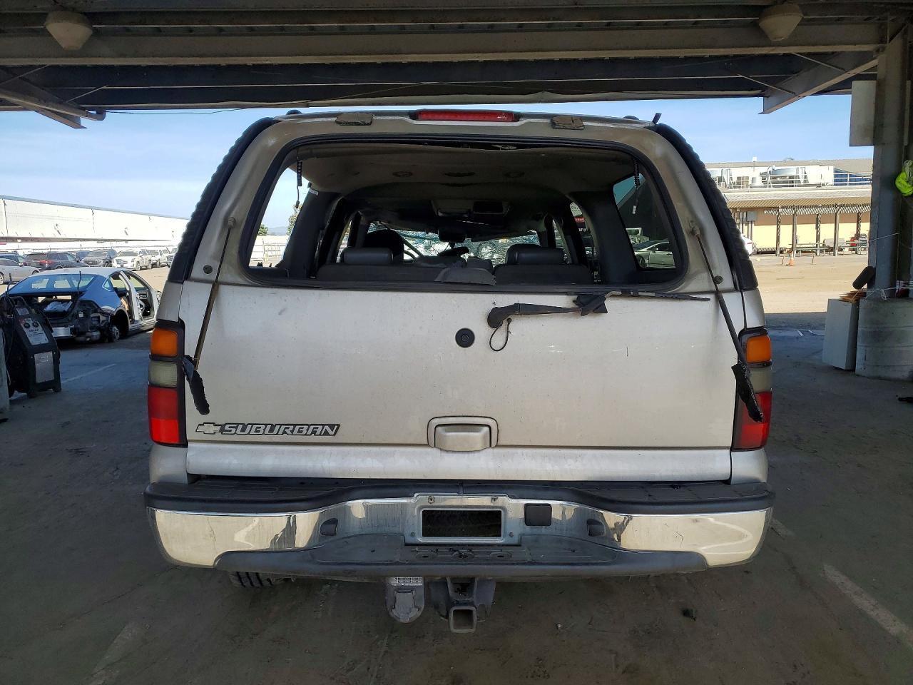 2006 Chevrolet Suburban K1500 - Image 6