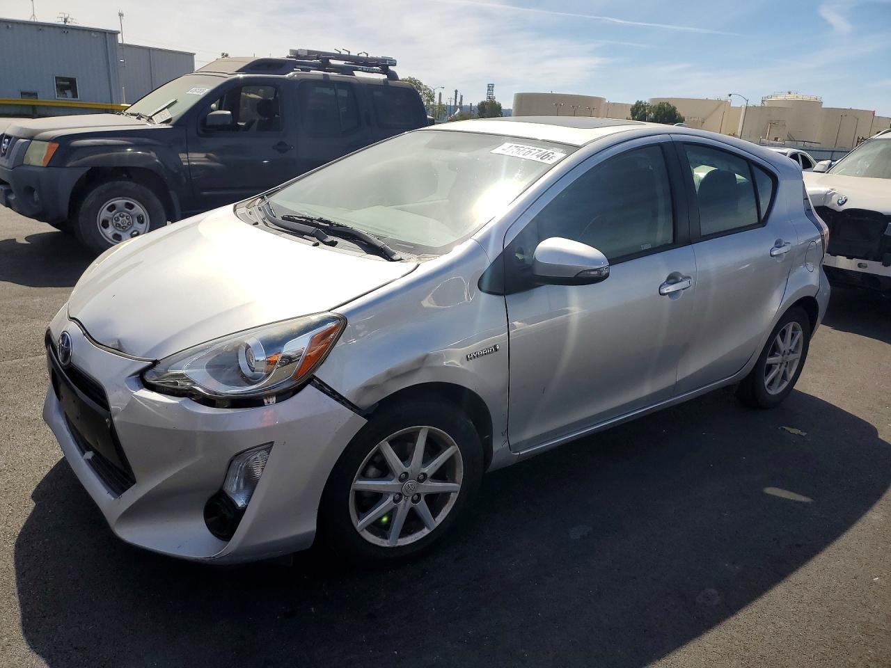 2016 Toyota Prius C Four