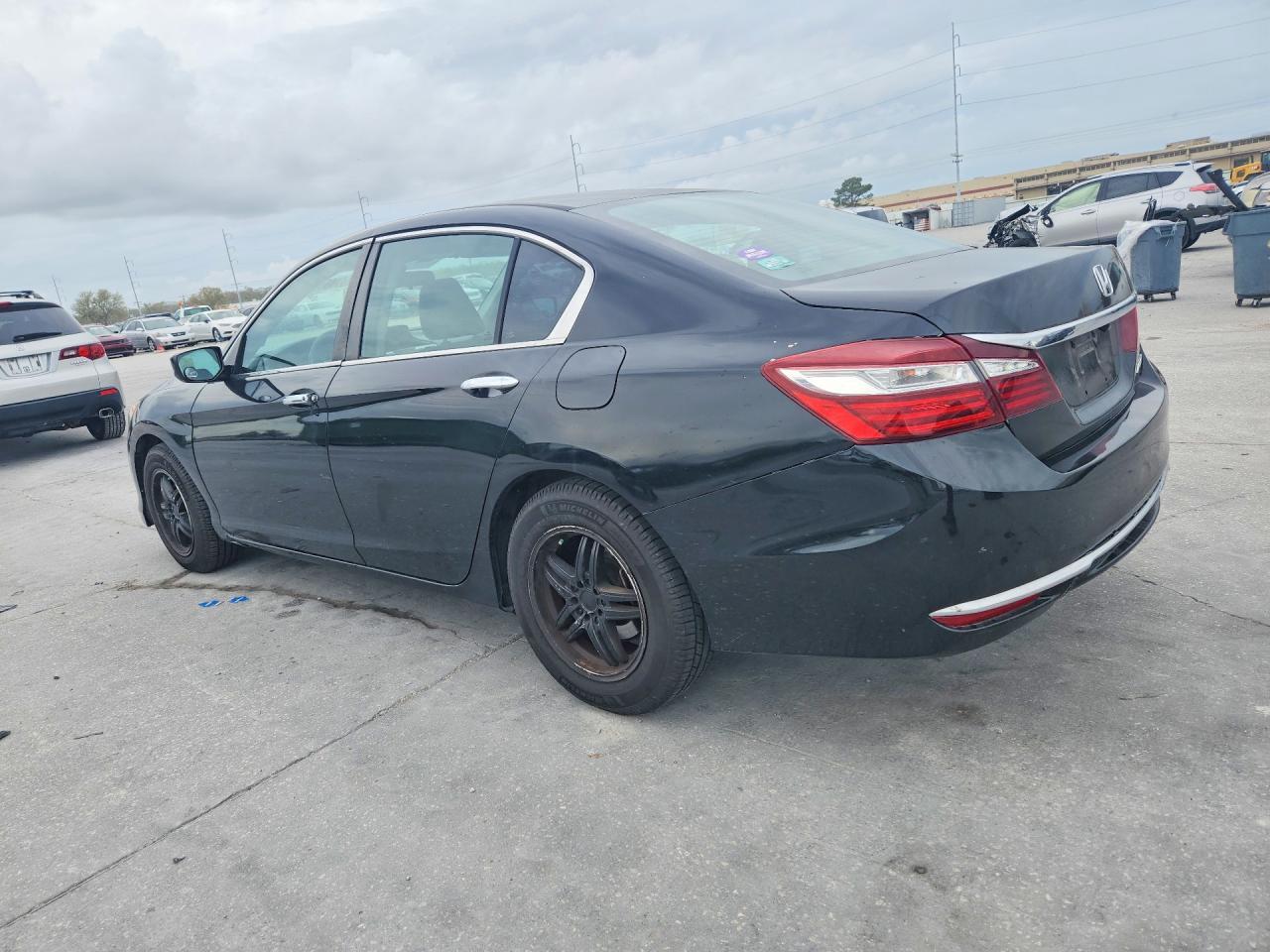 2016 Honda Accord Lx - Фото 2