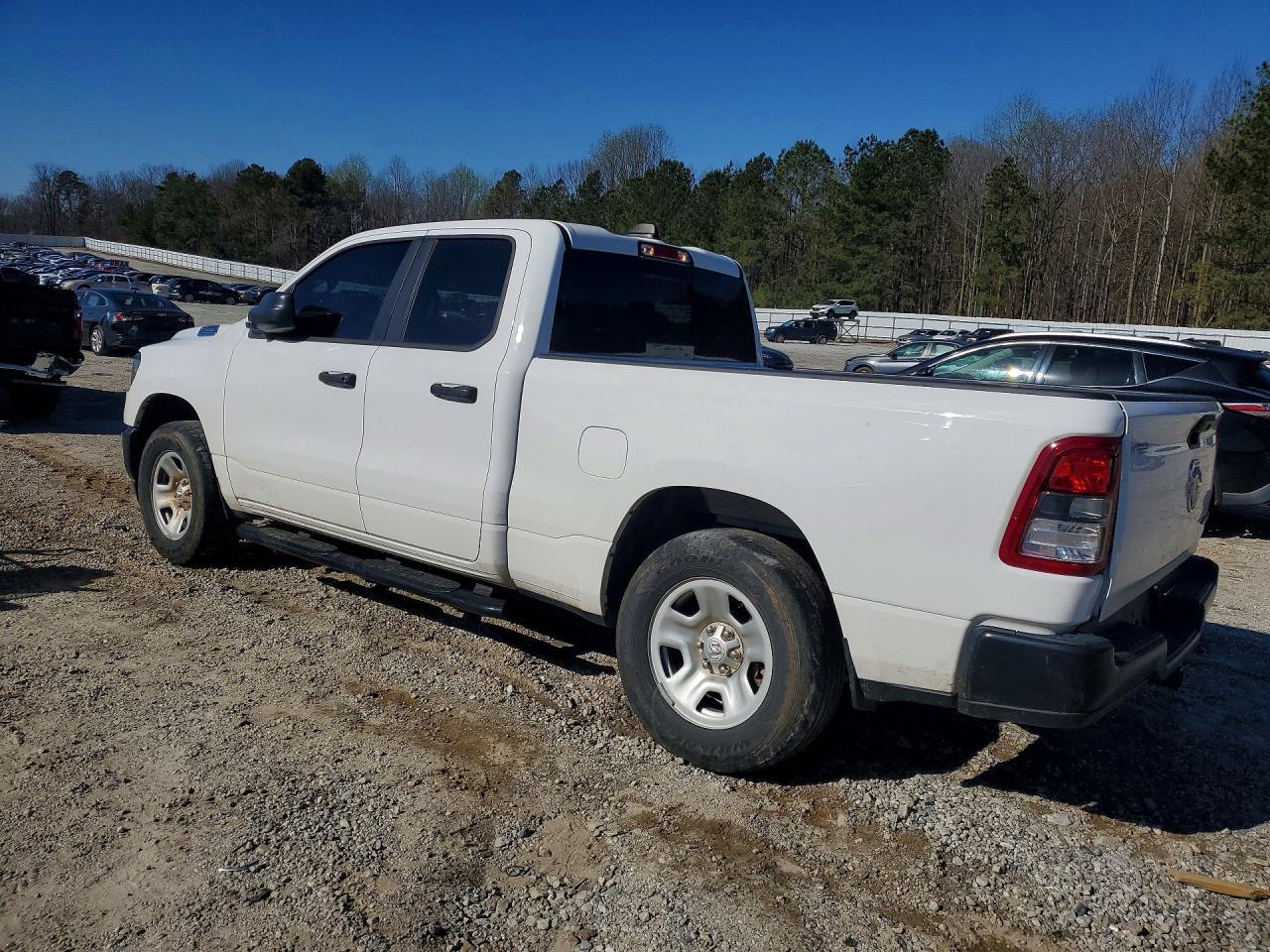 2023 Ram 1500 Tradesman - Фото 2