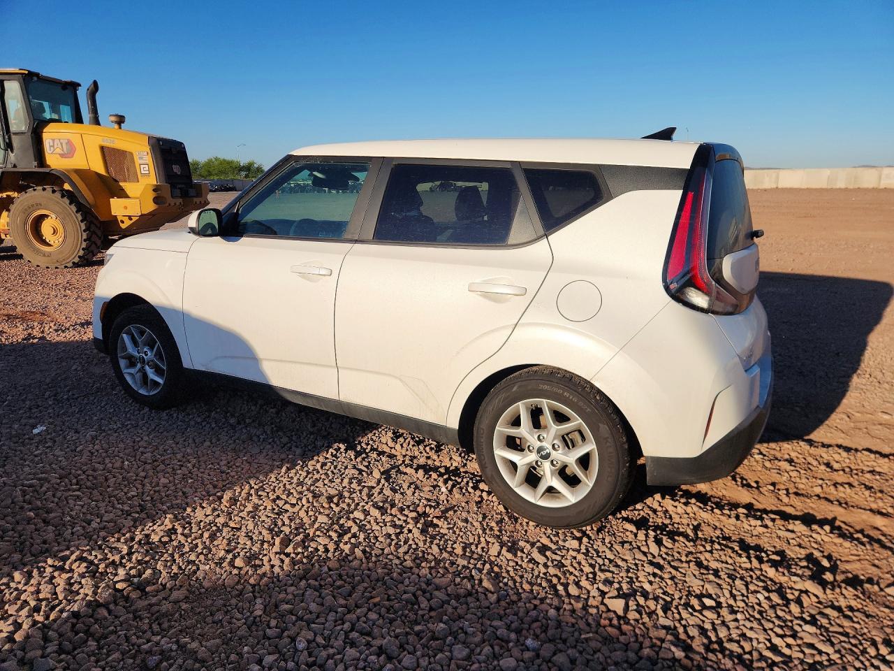 2023 Kia Soul Lx - Image 2