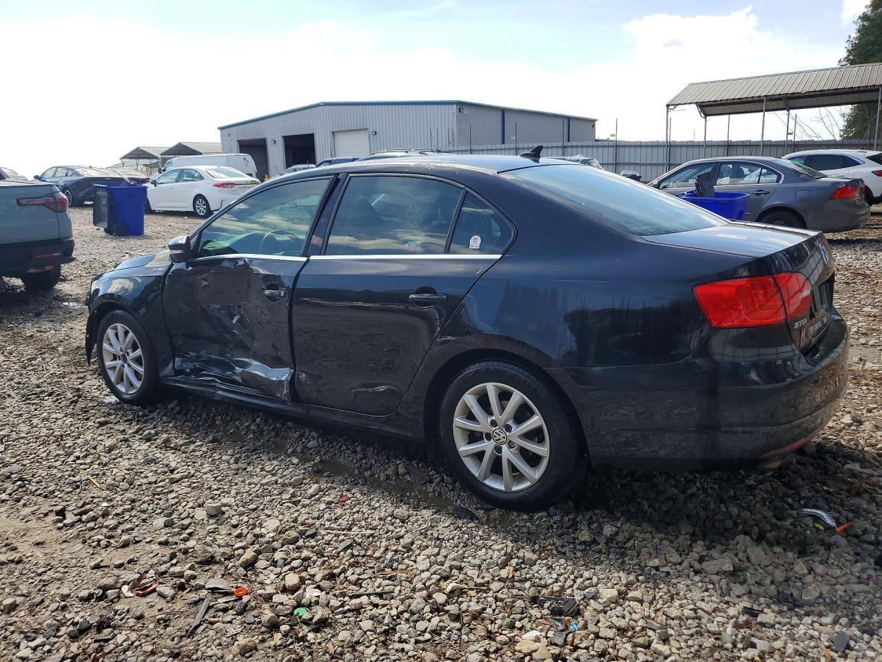 2013 Volkswagen Jetta Se - Image 2