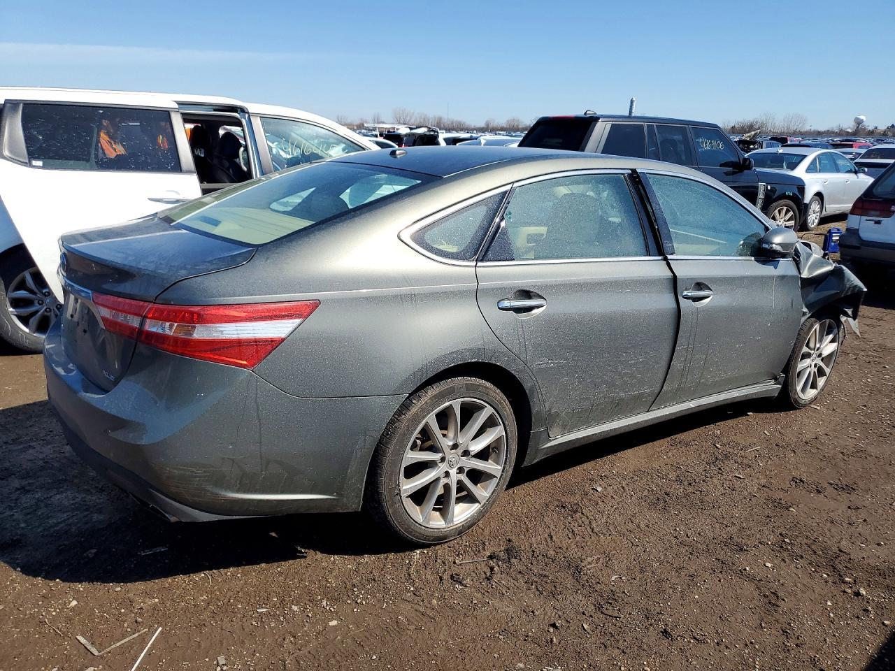 2014 Toyota Avalon Xle Touring - Image 3