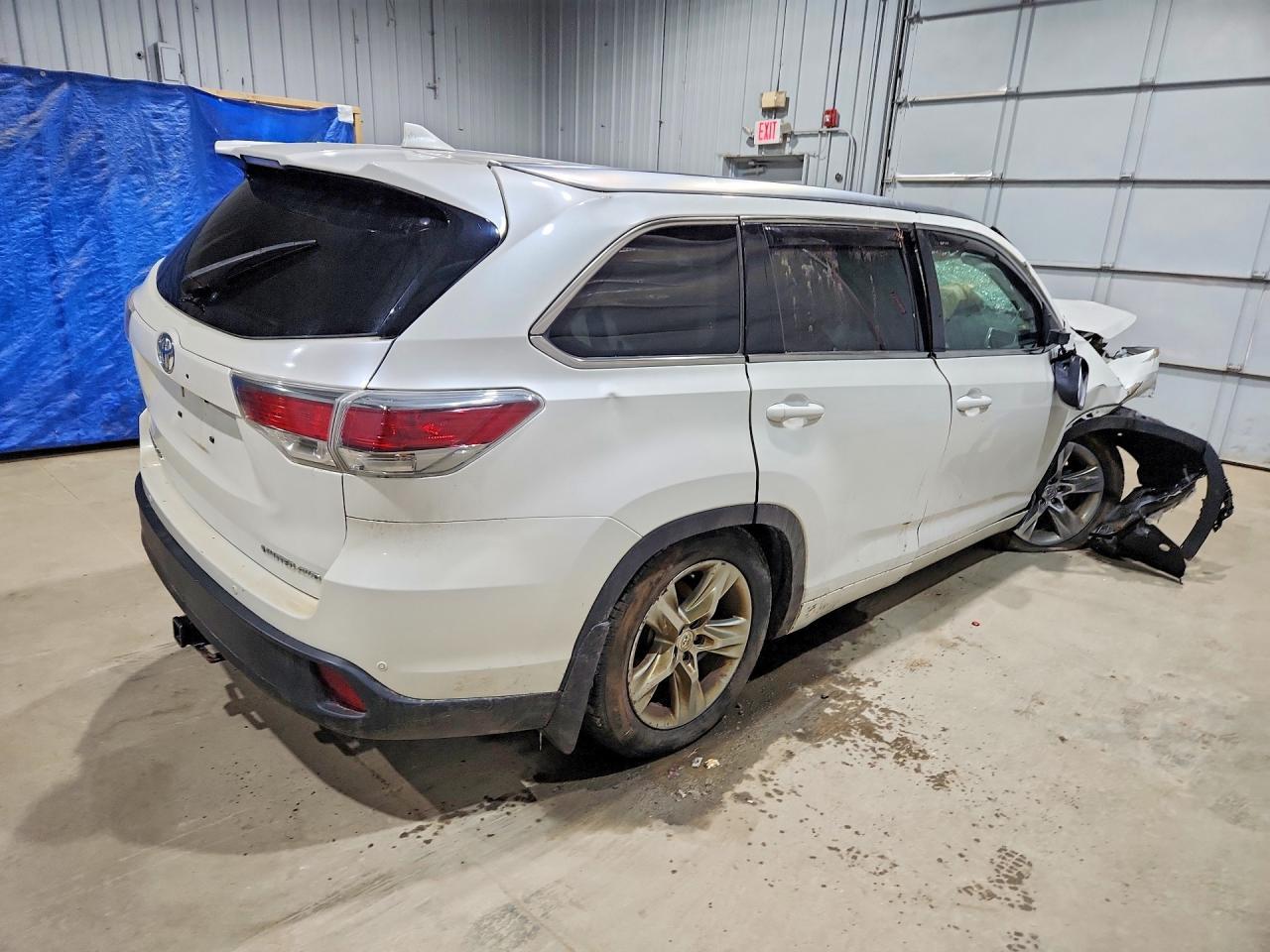 2015 Toyota Highlander Limited - Image 3