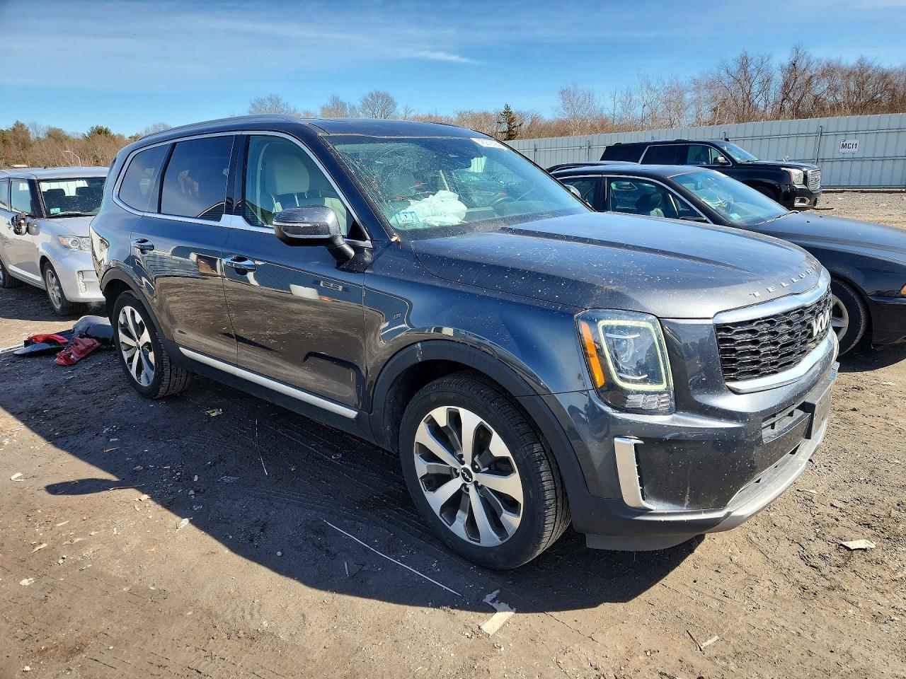 2022 Kia Telluride S - Image 4