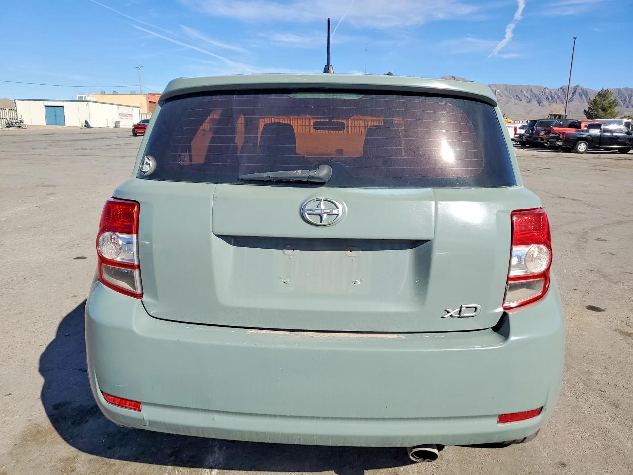 2010 Scion Xd Base - Фото 6