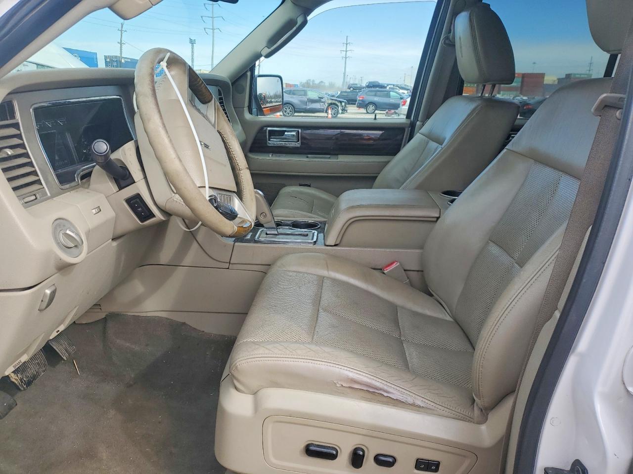 2010 Lincoln Navigator L - Фото 7