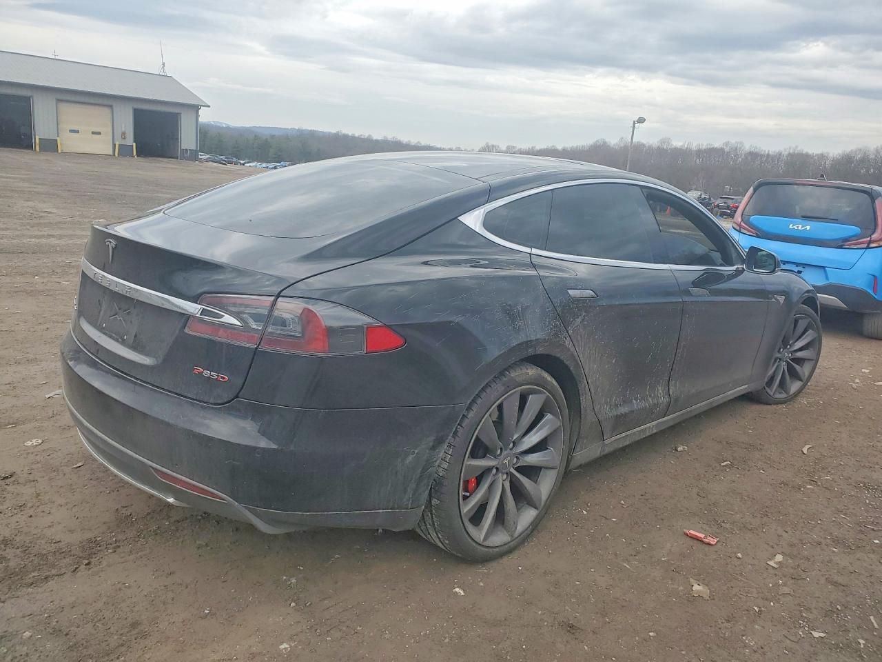 2015 Tesla Model S - Image 3