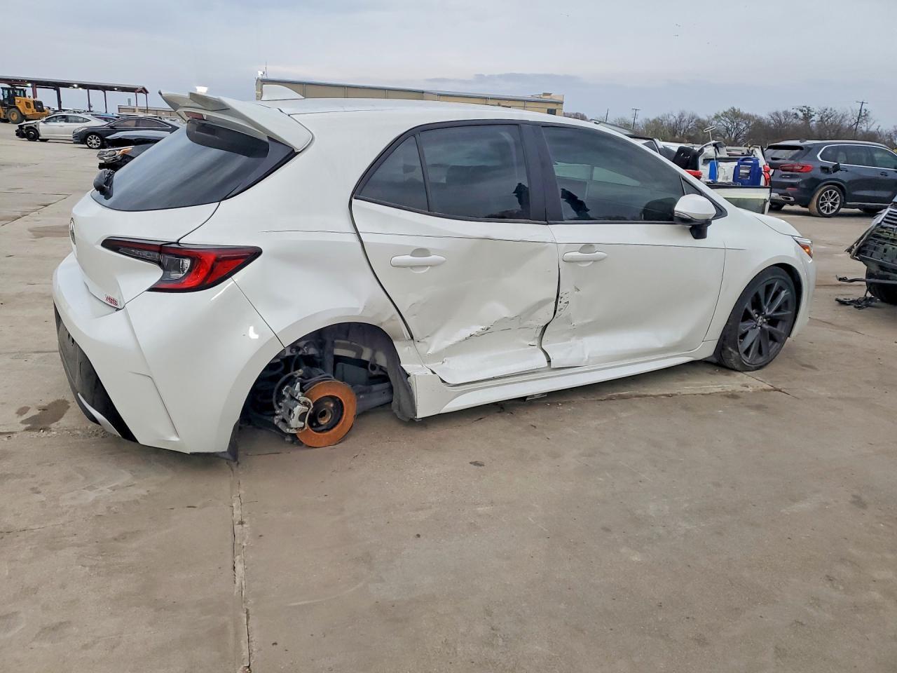 2024 Toyota Corolla Hatchback Xse - Фото 3