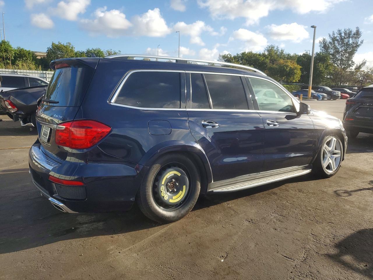 2015 Mercedes-Benz Gl 550 4Matic - Фото 3