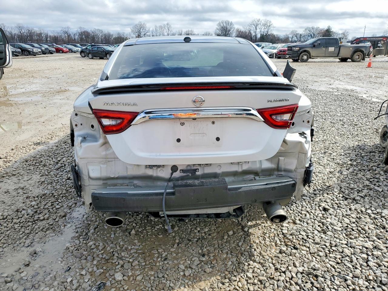 2017 Nissan Maxima Platinum - Image 6