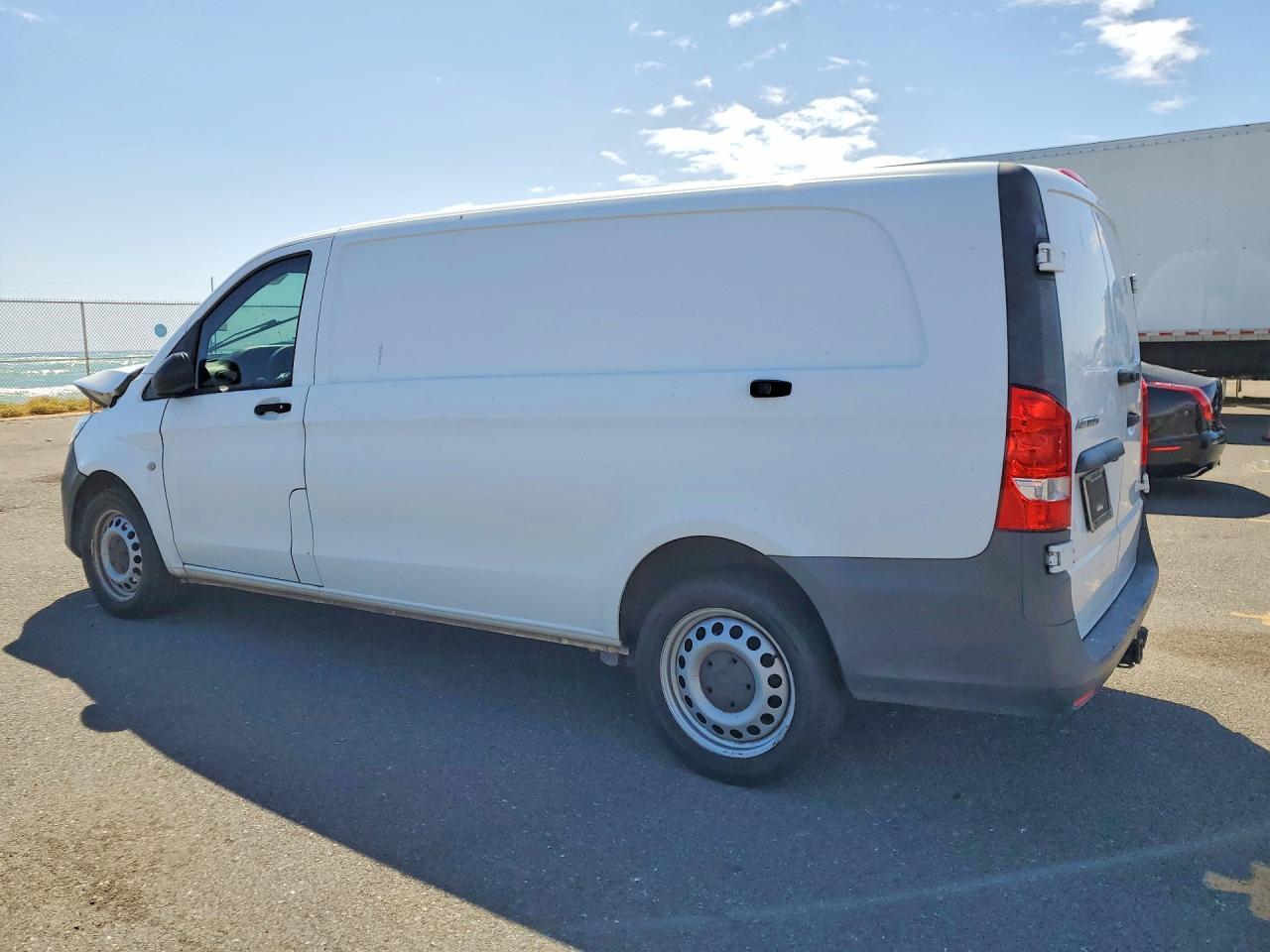 2020 Mercedes Benz Metris Delivery Van - Image 2
