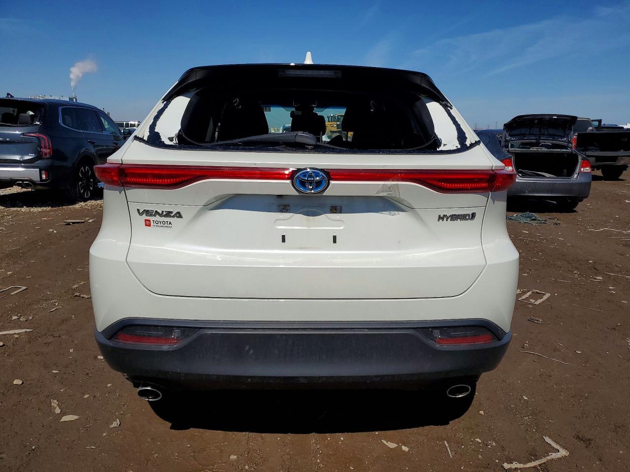 2022 Toyota Venza Le - Фото 6