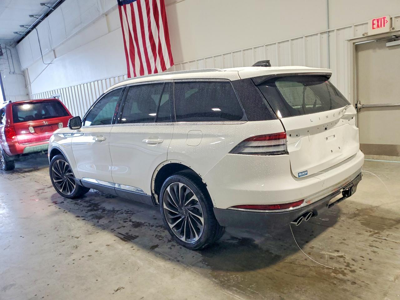 2025 Lincoln Aviator Reserve - Фото 2