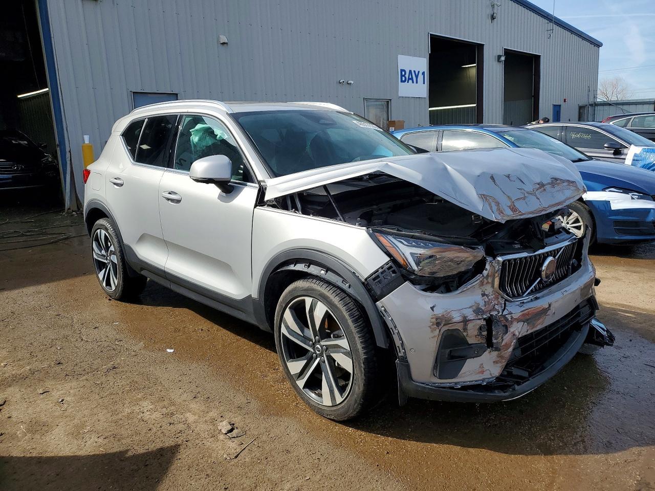 2024 Volvo Xc40 Ultimate - Фото 4