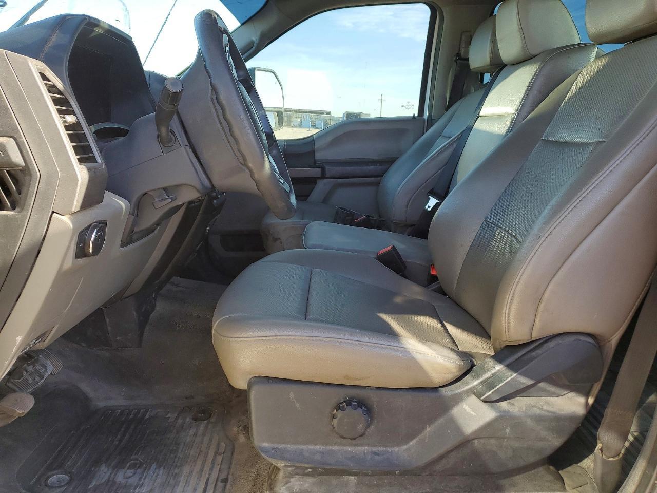 2022 Ford F250 Super Duty - Фото 7