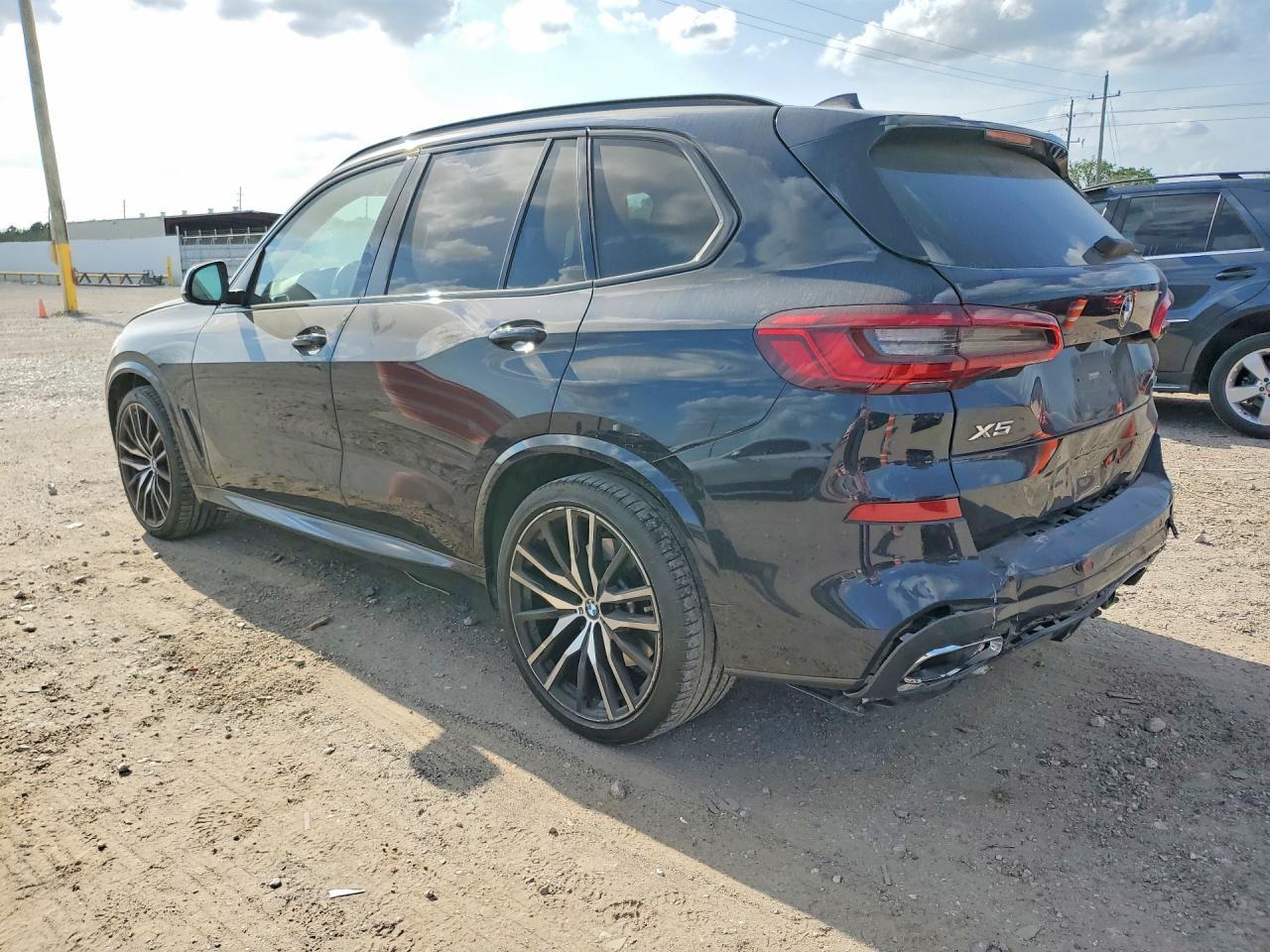 2019 BMW X5 xDrive50I - Image 2