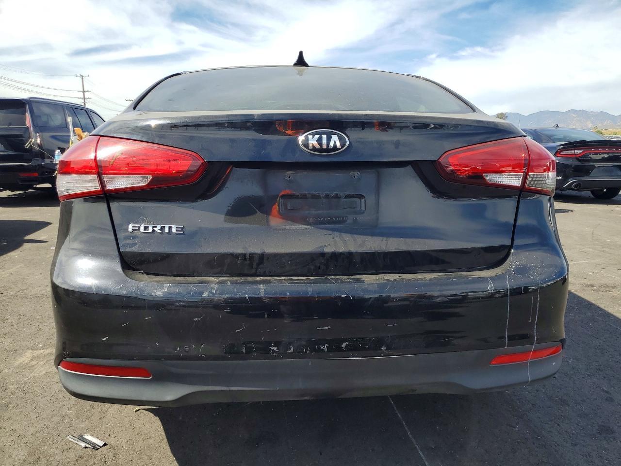 2017 Kia Forte Lx - Фото 6