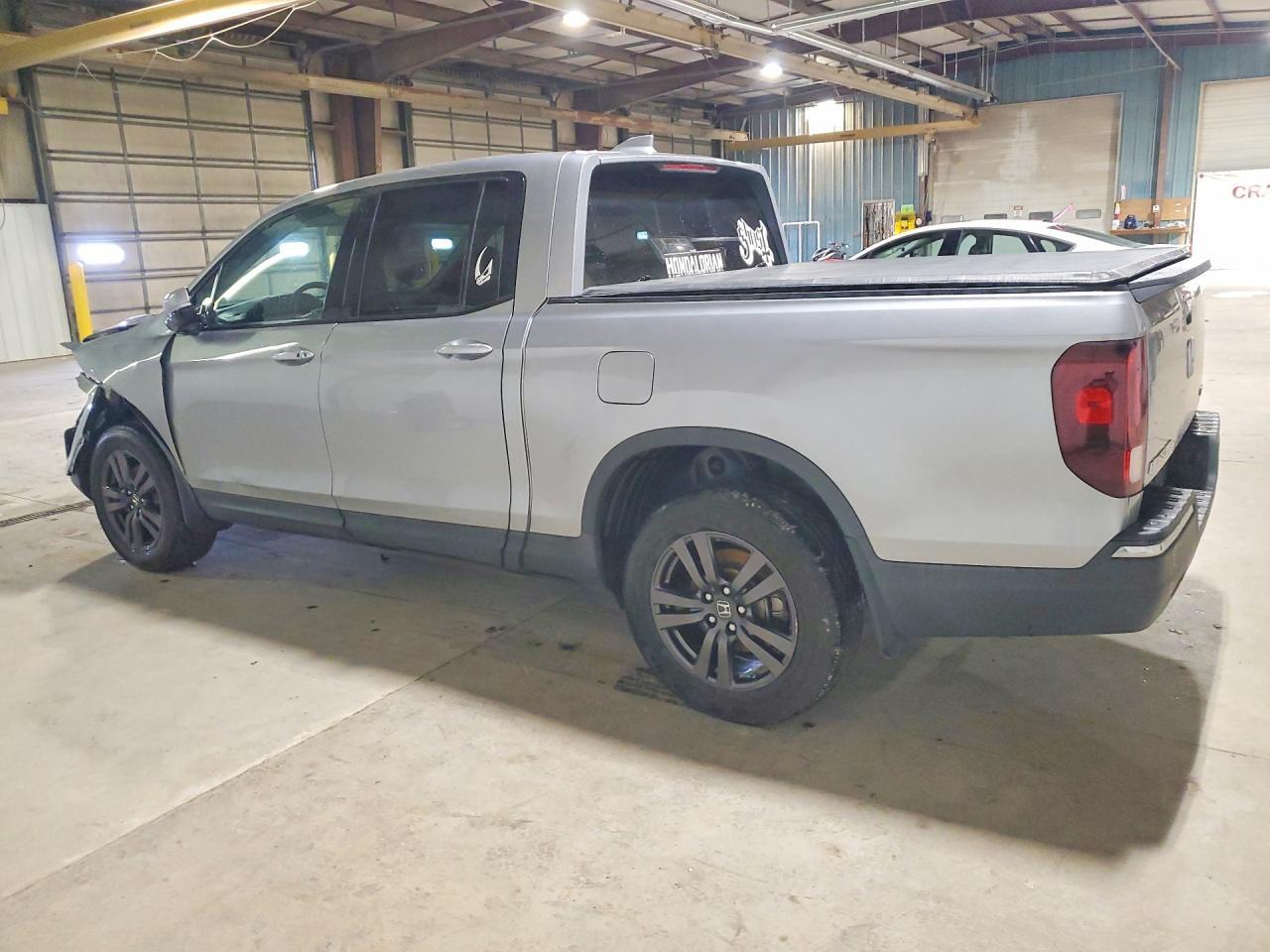 2020 Honda Ridgeline Sport - Фото 2