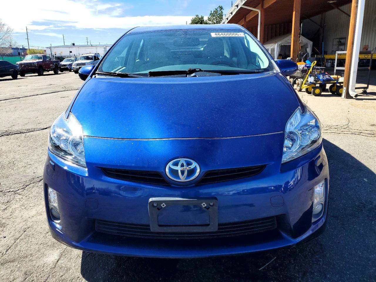 2010 Toyota Prius V - Фото 5