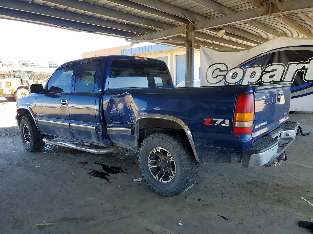 2001 Chevrolet Silverado 1500 - Фото 2