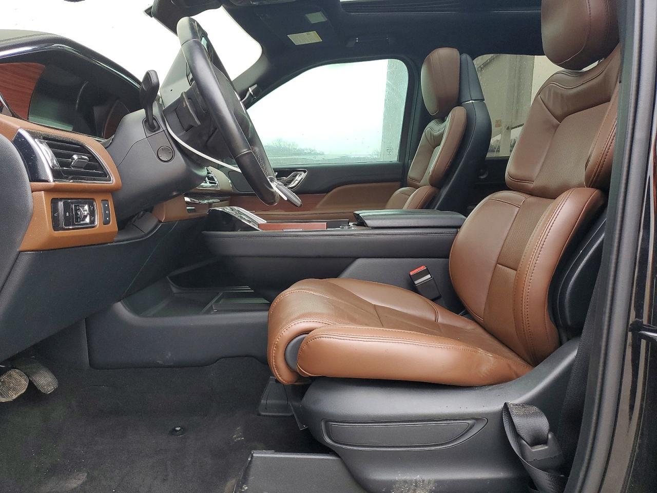 2023 Lincoln Navigator L Reserve - Image 7