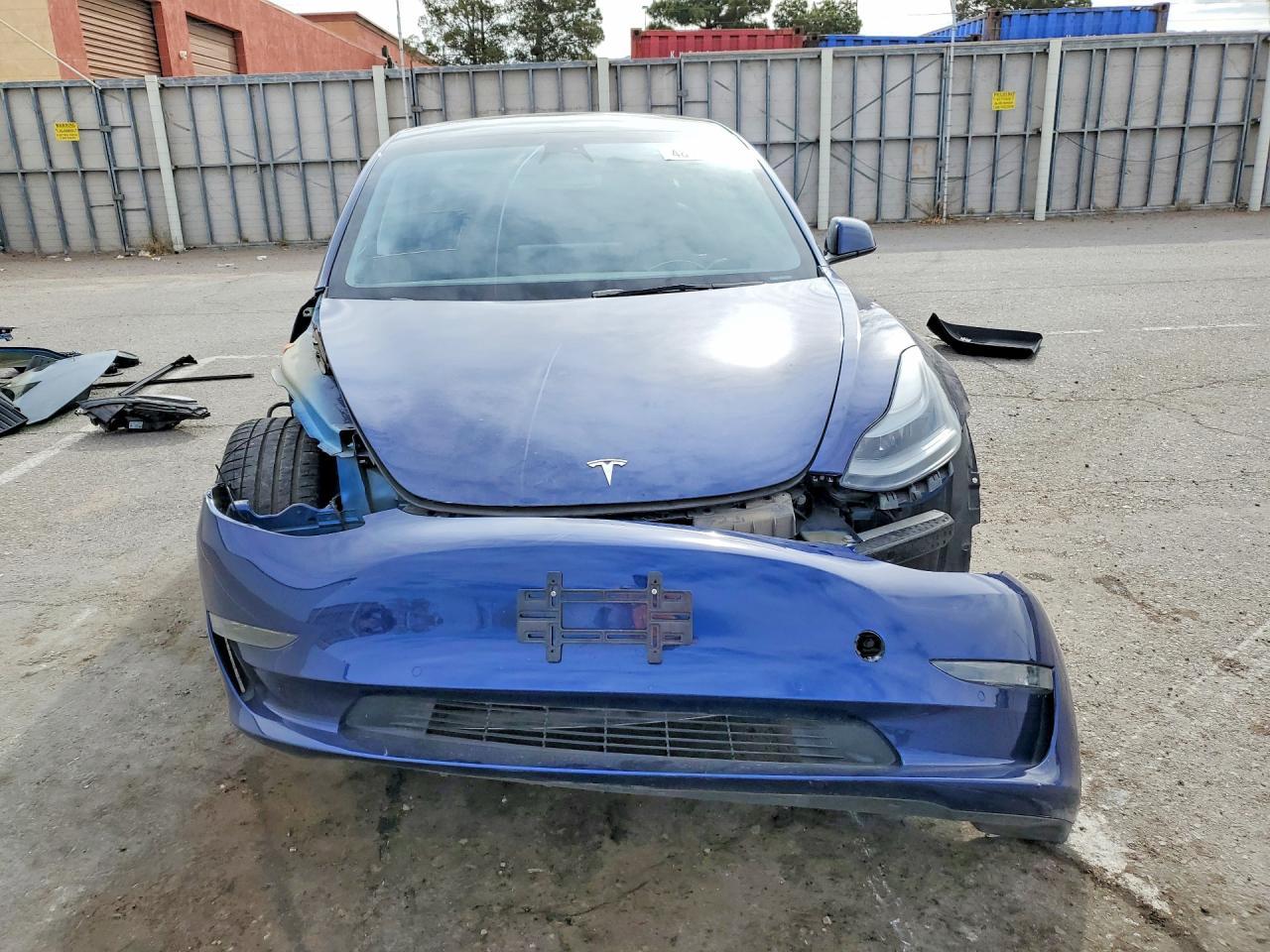 2022 Tesla Model 3 - Фото 5