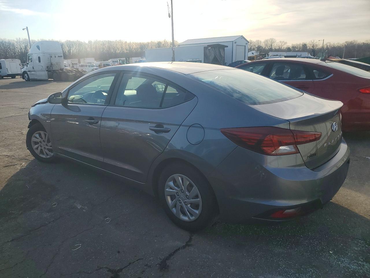 2019 Hyundai Elantra 4D - Image 2