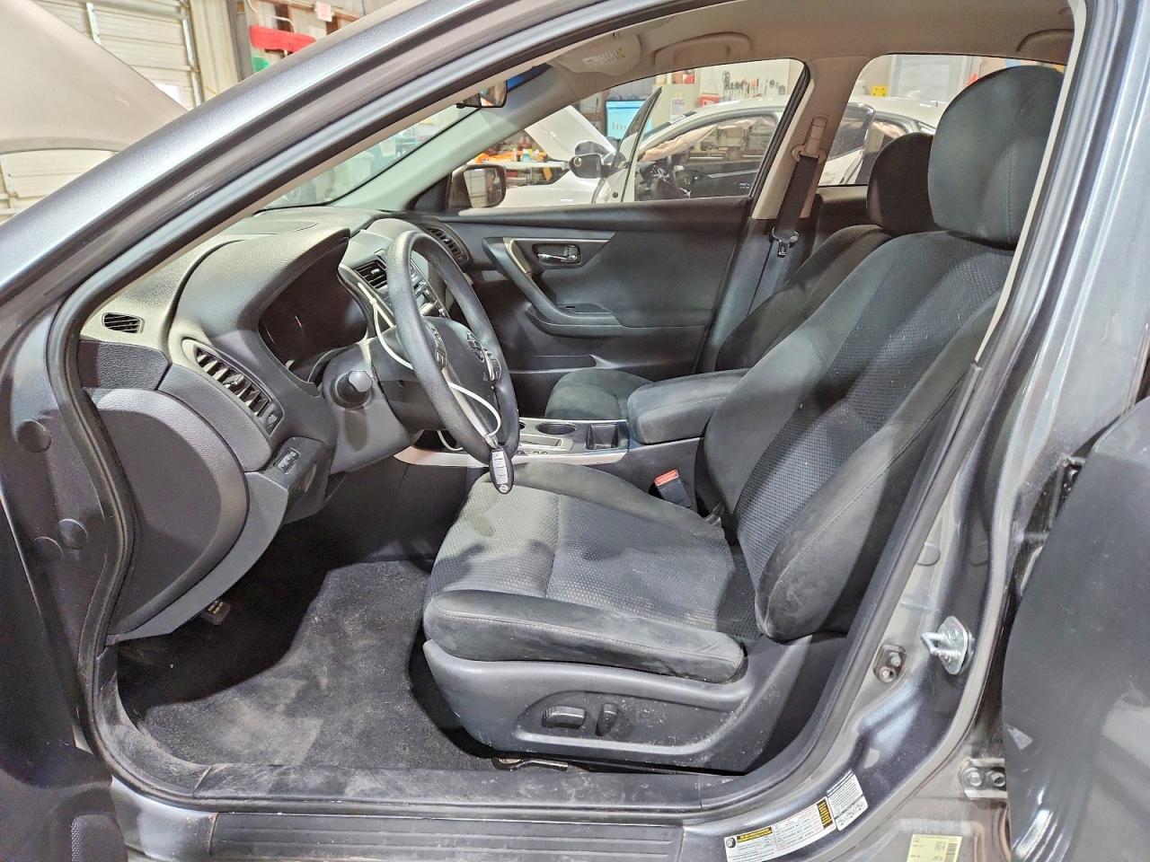 2015 Nissan Altima 2.5 S - Image 7