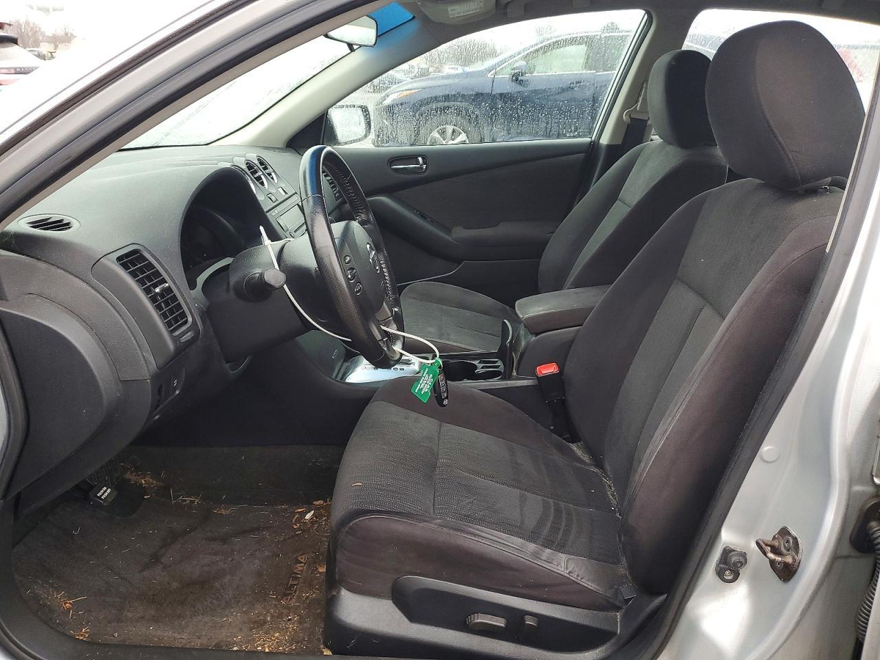 2010 Nissan Altima 2.5 - Фото 7