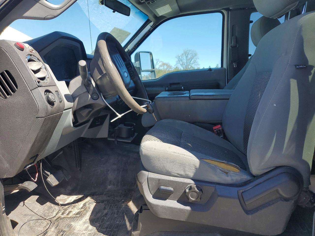 2012 Ford F250 Super Duty - Image 7