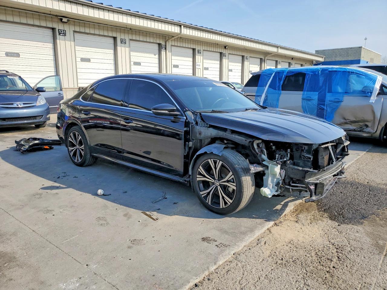 2021 Volkswagen Passat Se - Фото 4