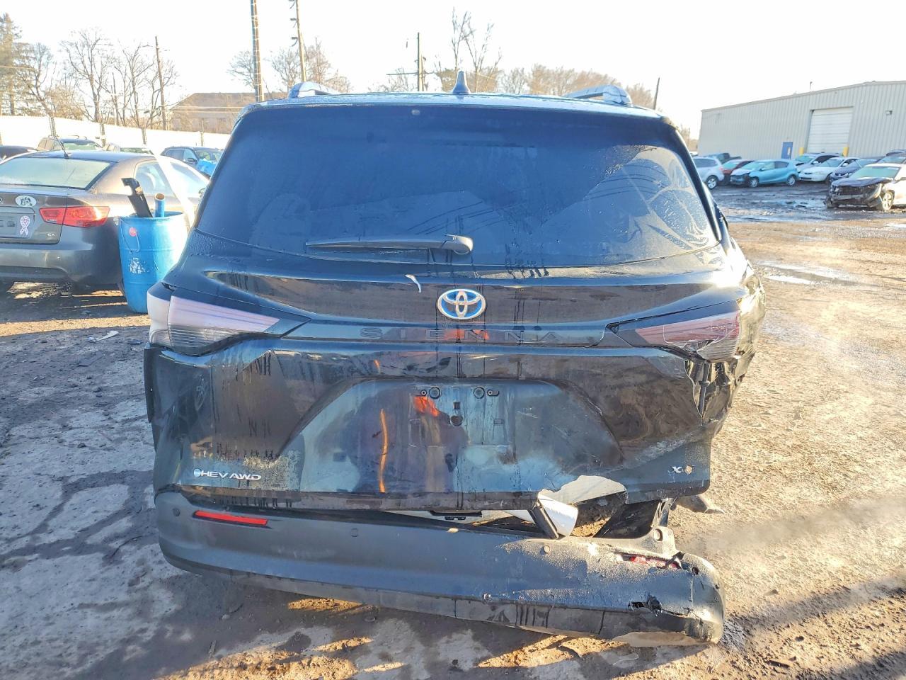 2025 Toyota Sienna Xle 7-Passenger - Фото 6