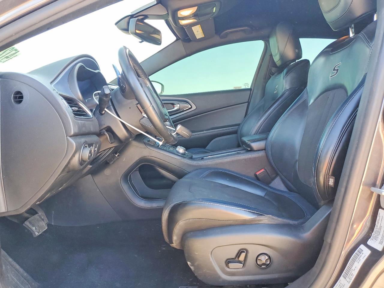 2016 Chrysler 200 - Фото 7