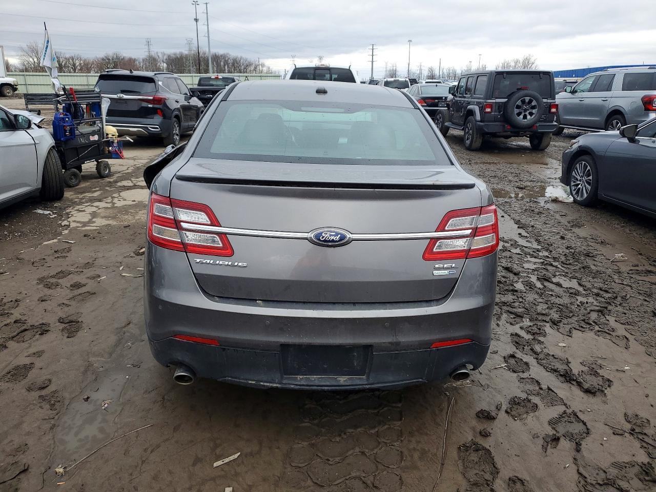 2013 Ford Taurus Sel - Image 6