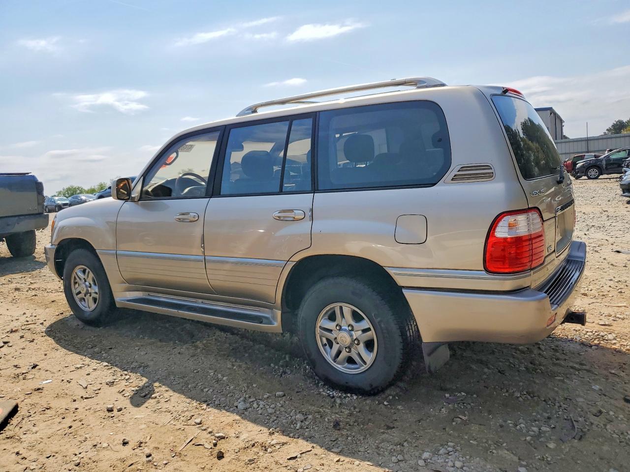 2001 Lexus Lx 470 Base - Фото 2