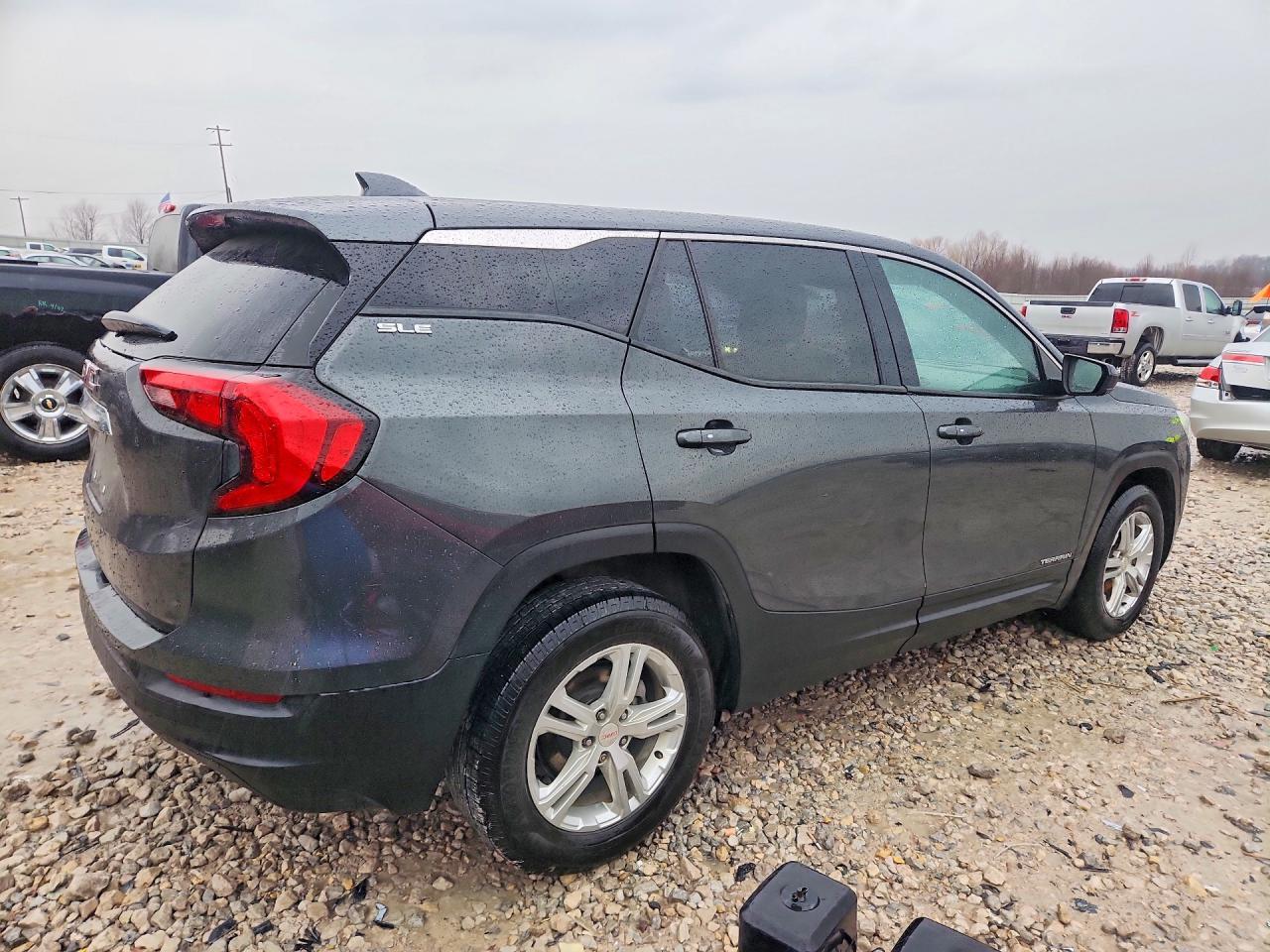 2020 GMC Terrain Sle - Image 3