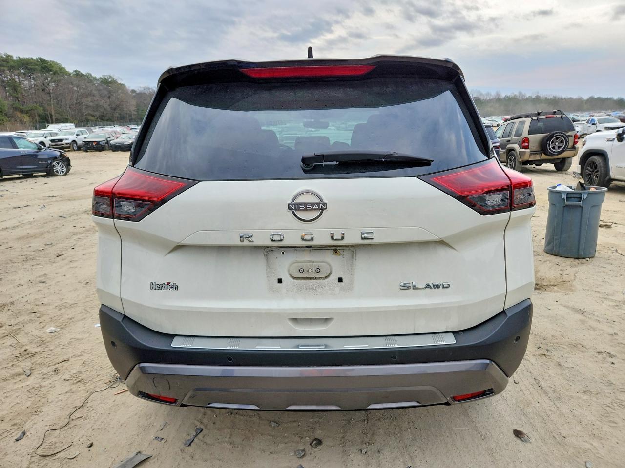 2023 Nissan Rogue Sl - Image 6