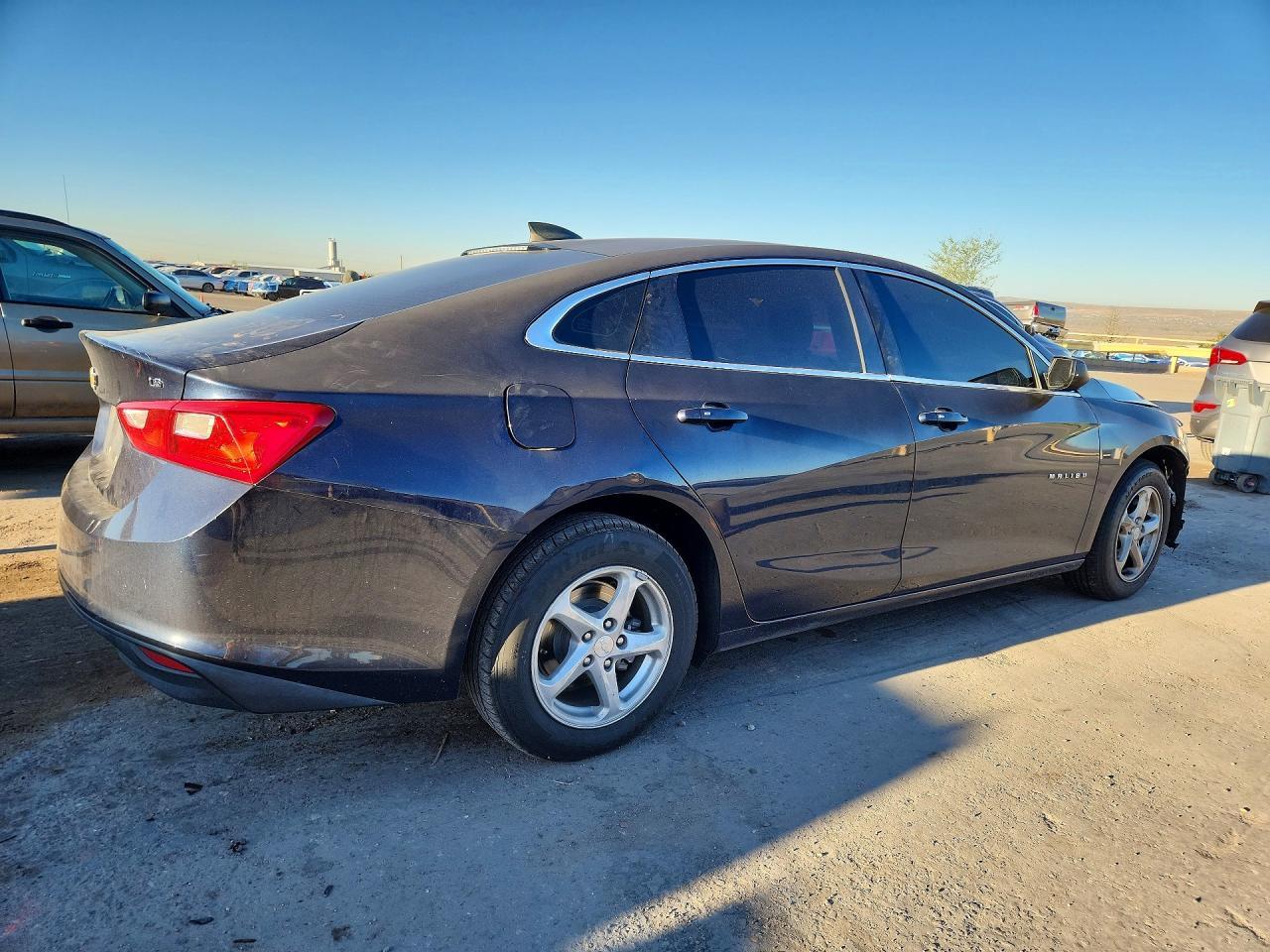 2016 Chevrolet Malibu Ls - Фото 3
