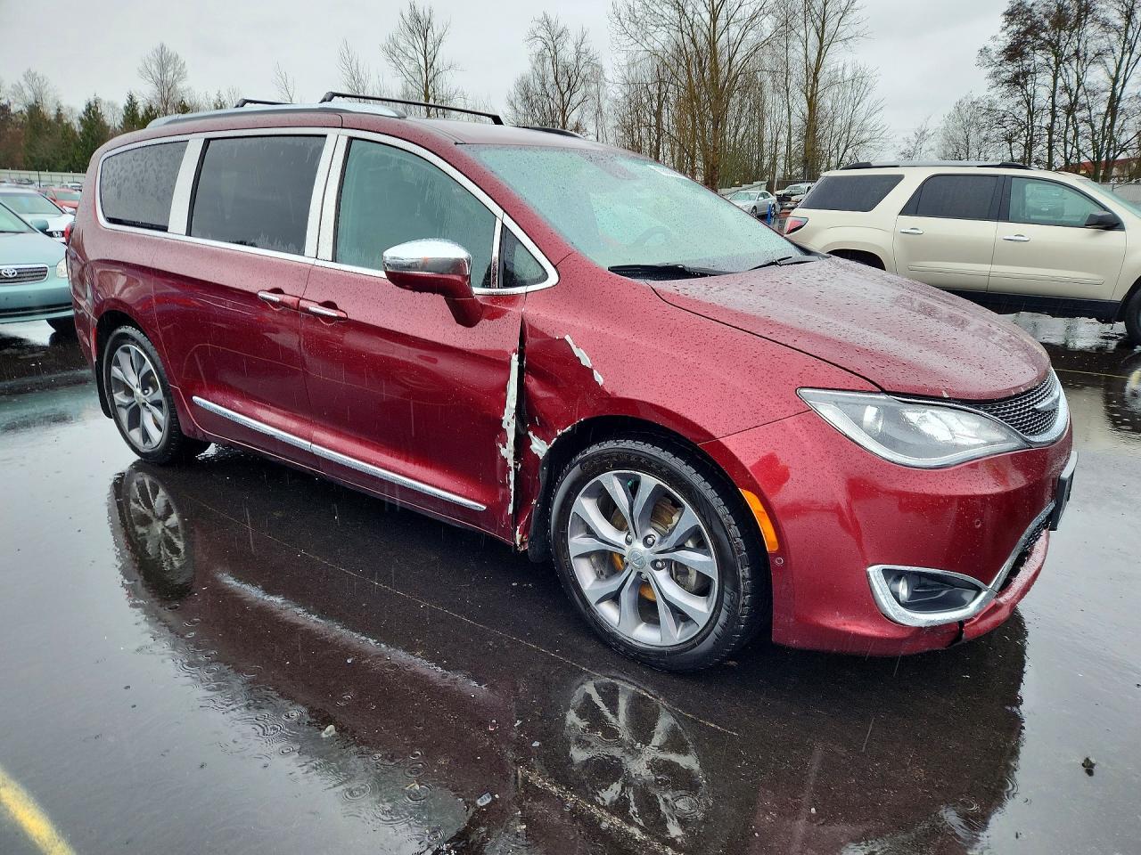 2017 Chrysler Pacifica Limited - Image 4