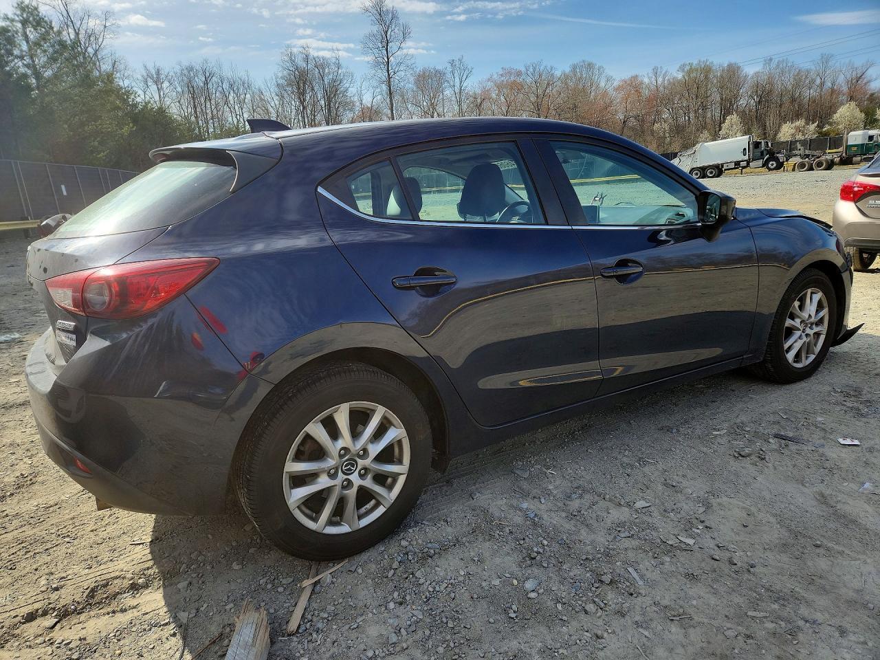 2014 Mazda 3 Grand Touring - Image 3