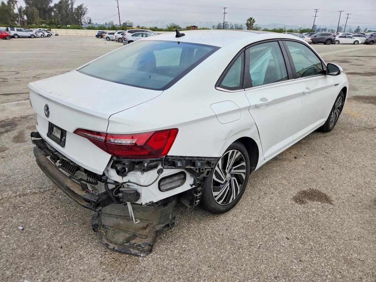 2021 Volkswagen Jetta Sel Premium - Image 3