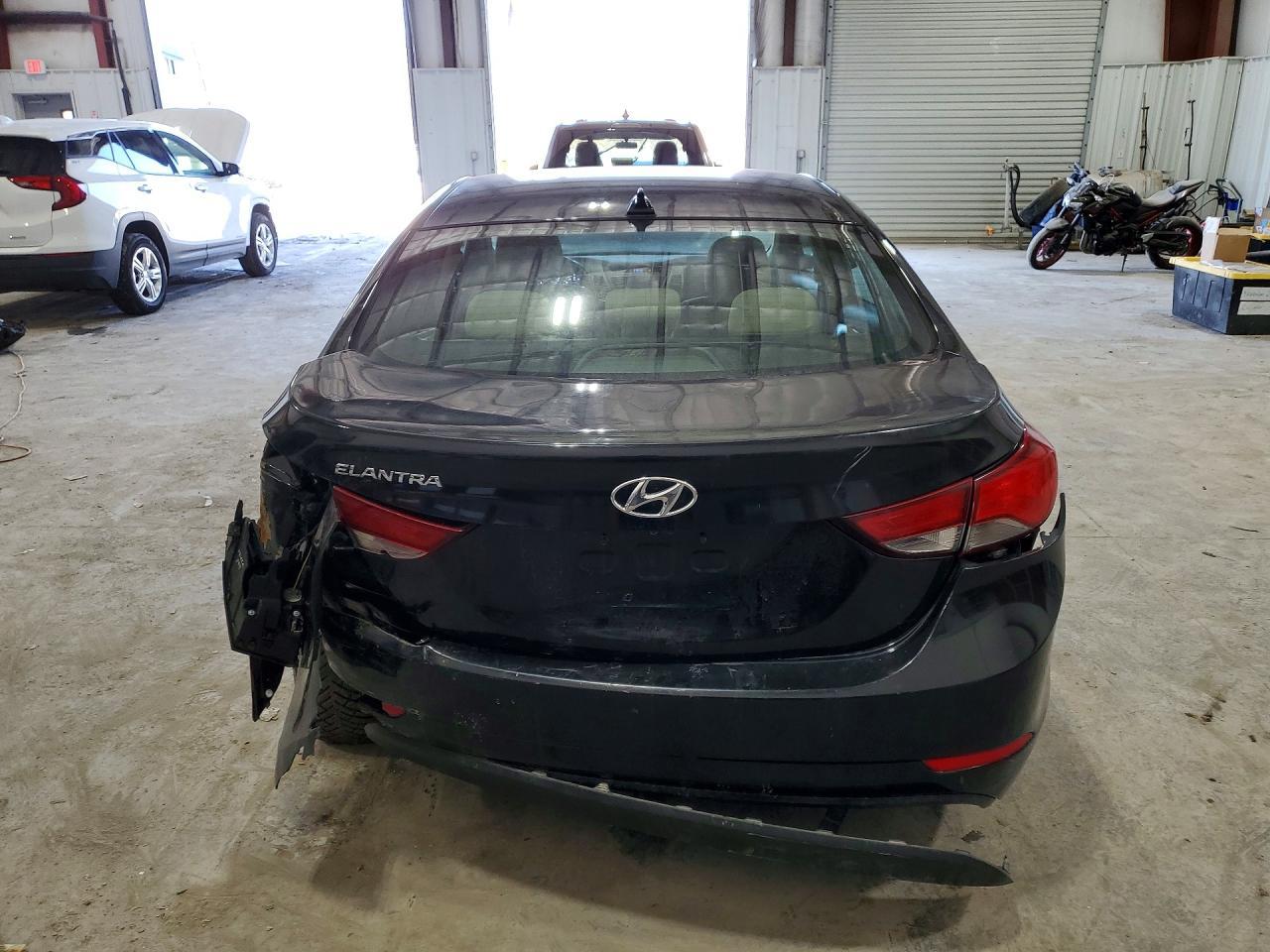 2016 Hyundai Elantra Se - Image 6